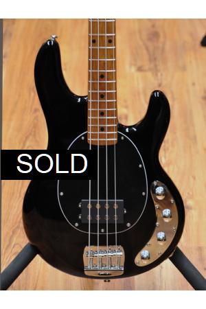 Ernie Ball Music Man Stingray Special 4 H Roasted Neck Black Ernie Ball Music Man Stingray Special 4 H Roasted Neck Black